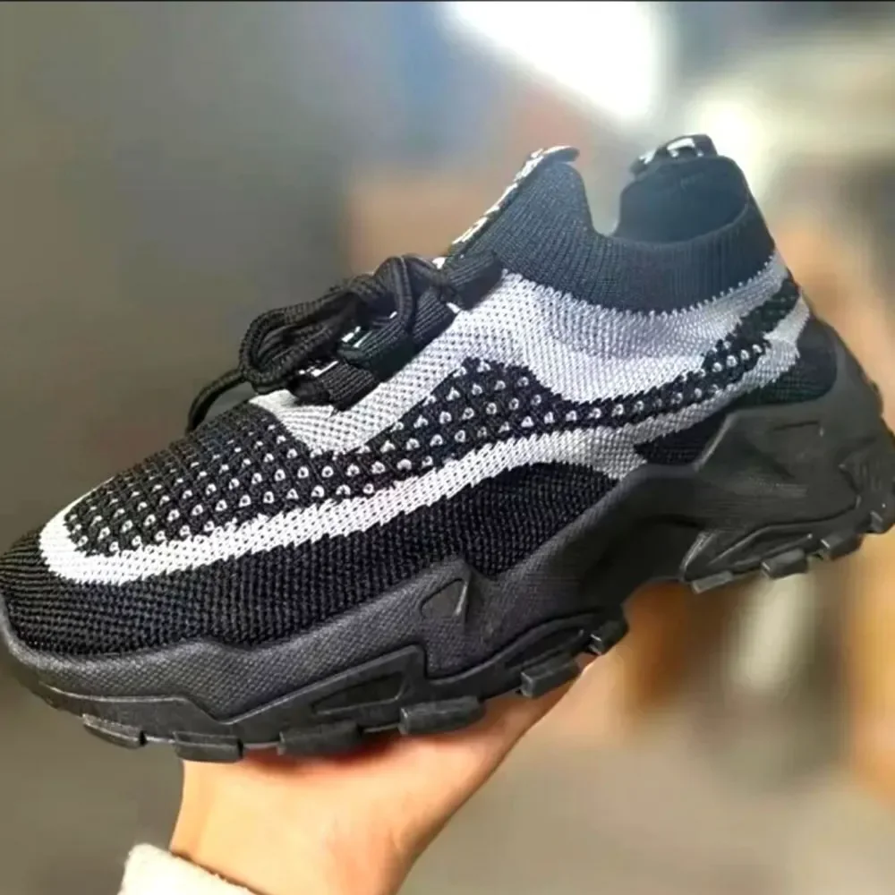 Ladies Black Color BLOCK SNEAKERS sz 8
